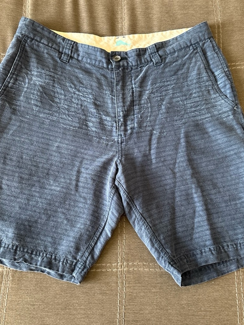 Tommy Bahama Men's Slate Blue Flat Front linen blend Shorts. 34